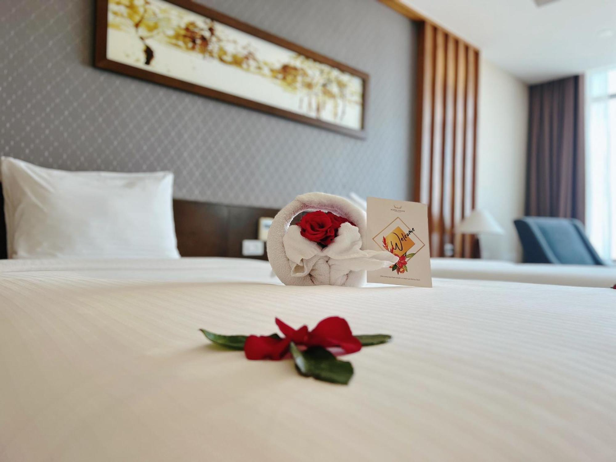 Muong Thanh Luxury Nhat Le Hotel Dong Hoi Esterno foto