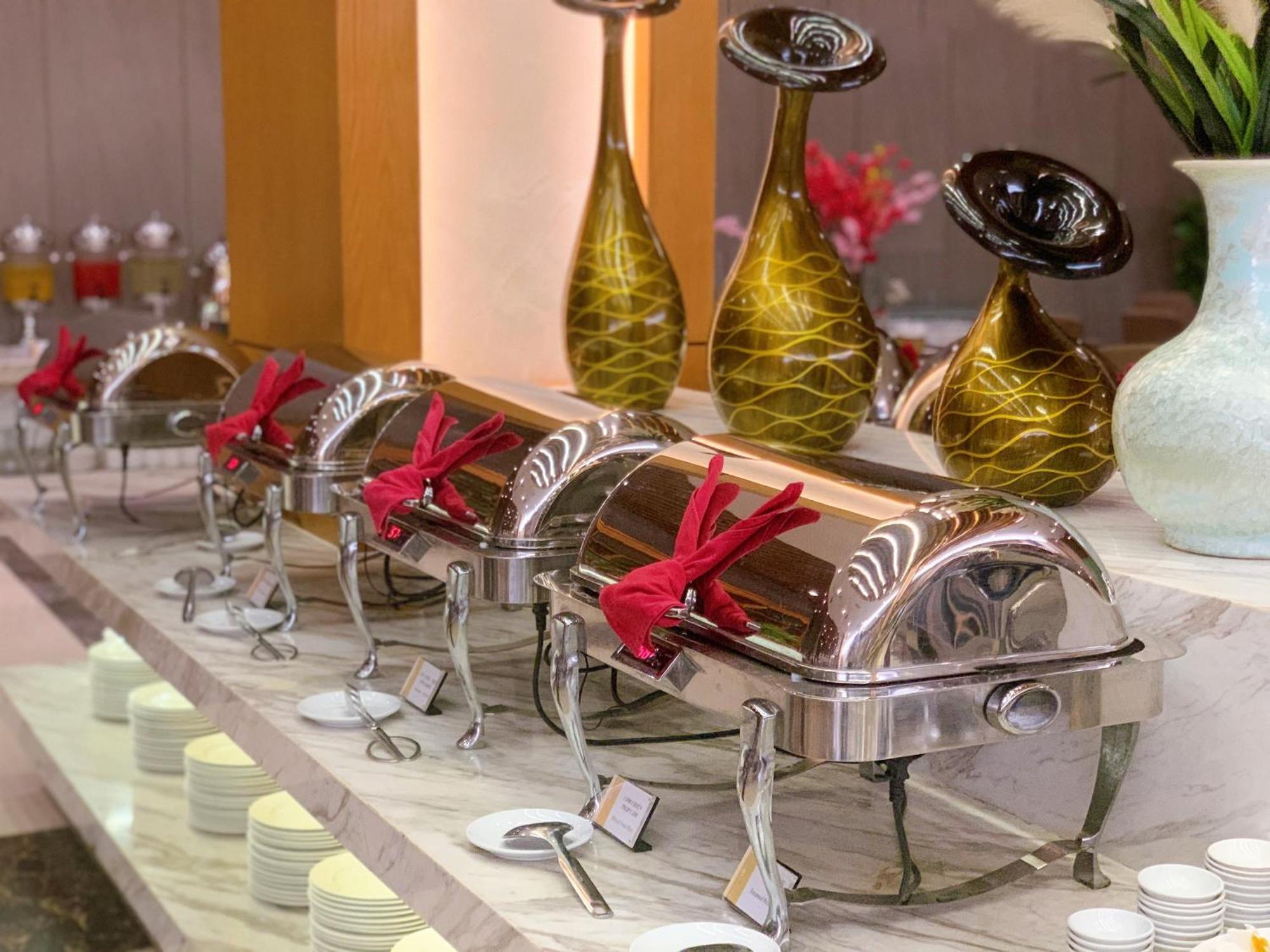 Muong Thanh Luxury Nhat Le Hotel Dong Hoi Esterno foto