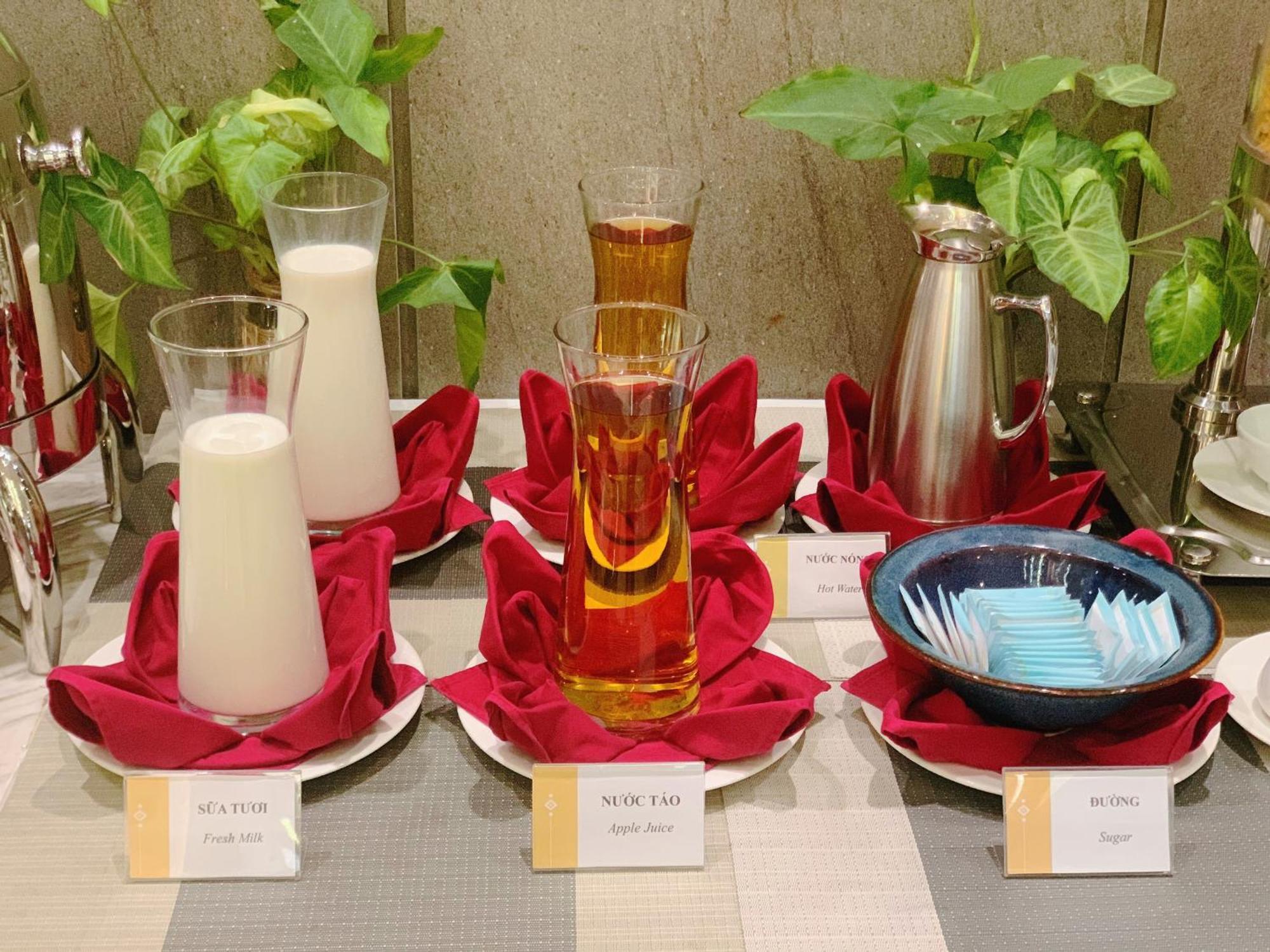 Muong Thanh Luxury Nhat Le Hotel Dong Hoi Esterno foto